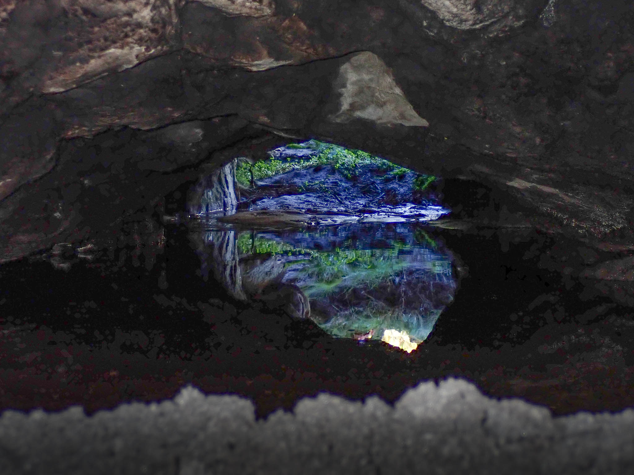 Beer Bottle Cave entrance
