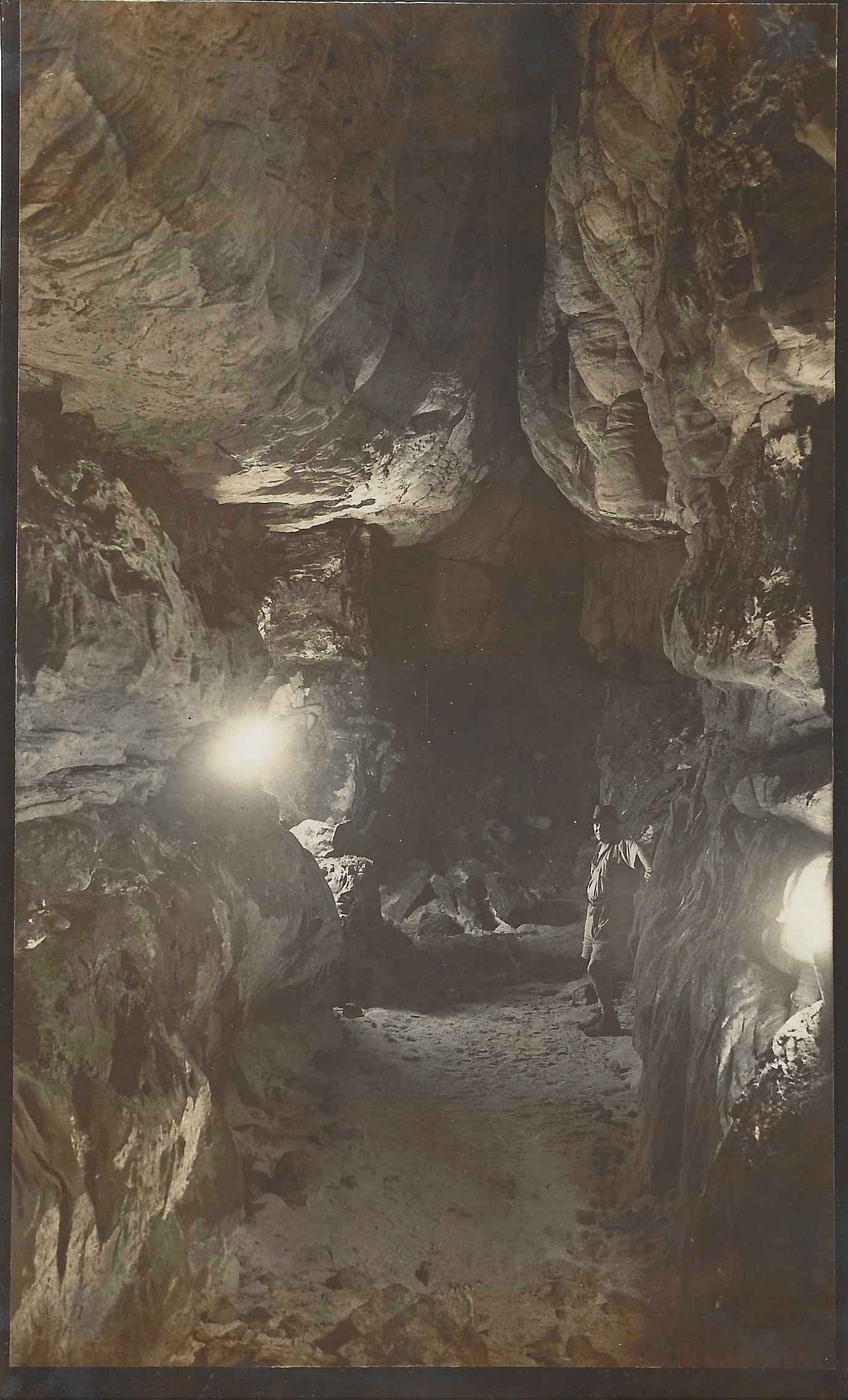 Boomslang Cave - Cathedral Hall [JCW Moore Collection]