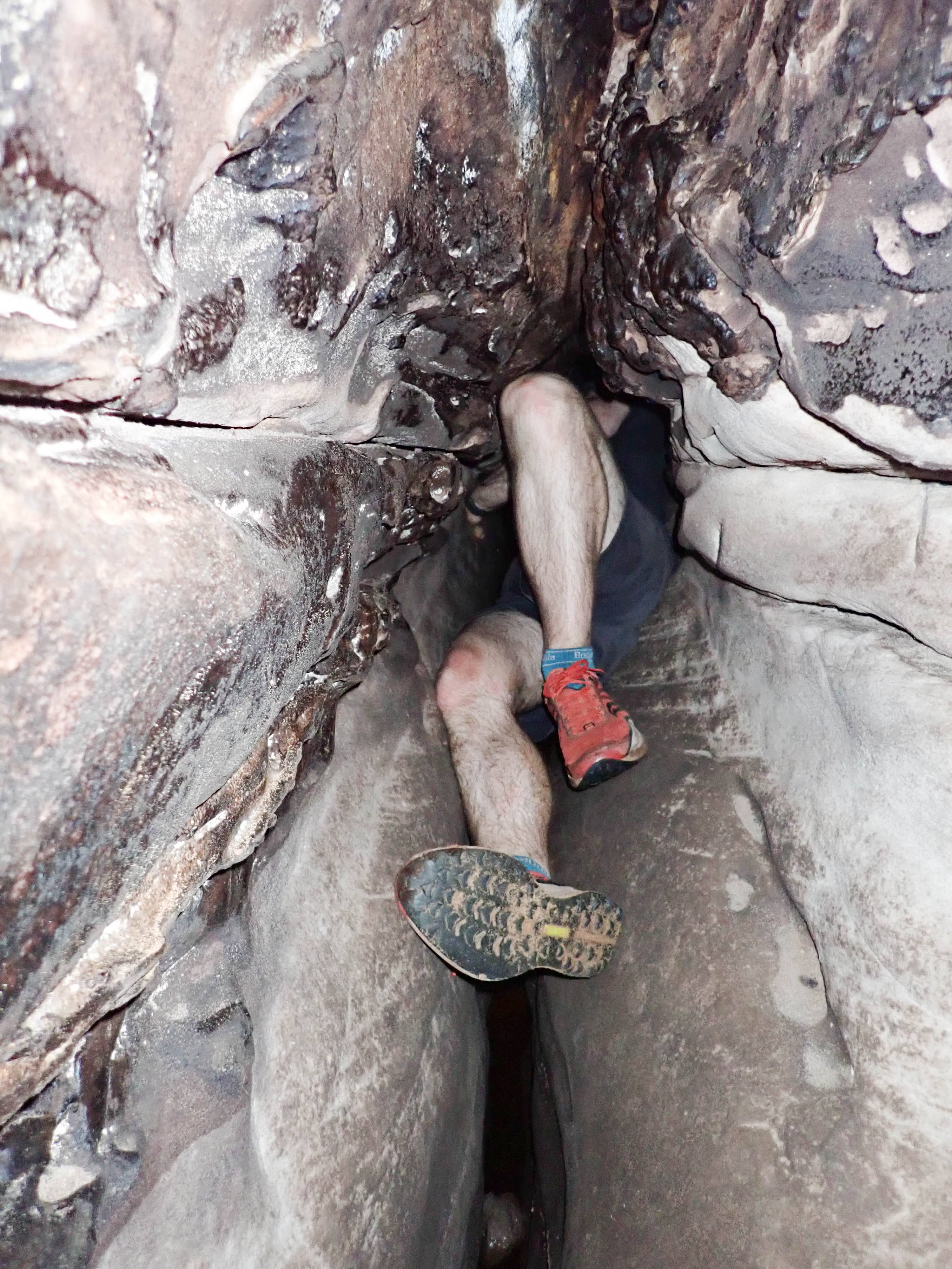 Ronans Well Cave Rob in the Narrows