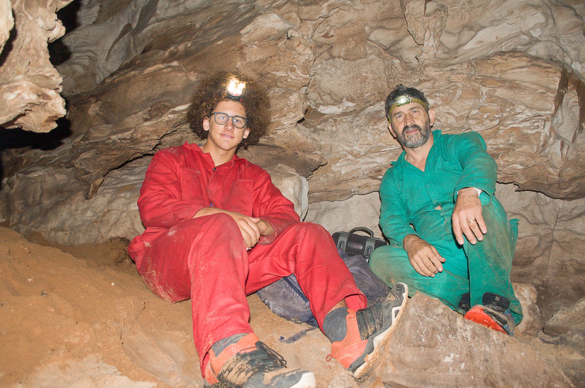 Ronans Well Cave Reece and Peter[Photo][20181202]