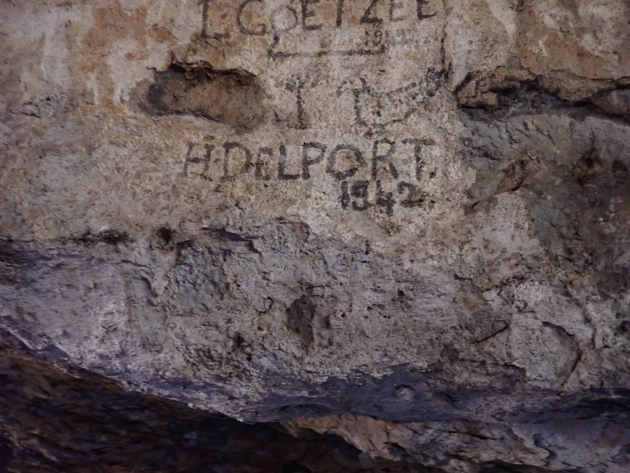 Vlêrmuis Cave  graffiti 1942