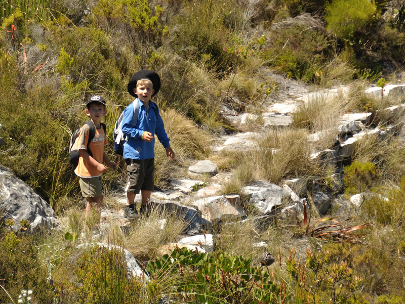 Sam and Euan DSC 7233
