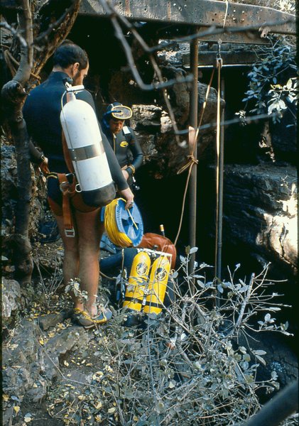 Unidentified   Lee Hall   Dick Howell   Bobbejaansgat