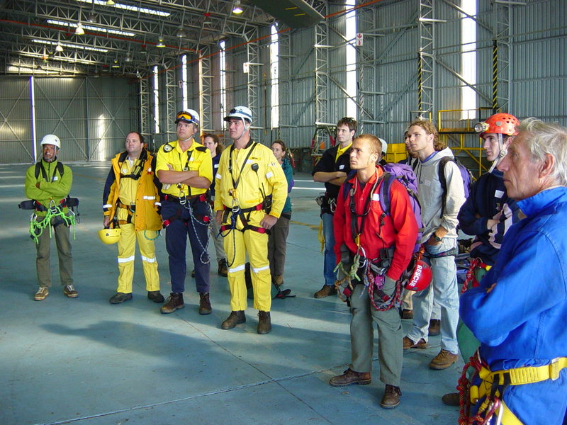 Oryx hoisting briefing at Ysterplaat DSC00338