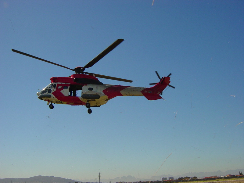 Oryx hoisting practice at Ysterplaat 00361