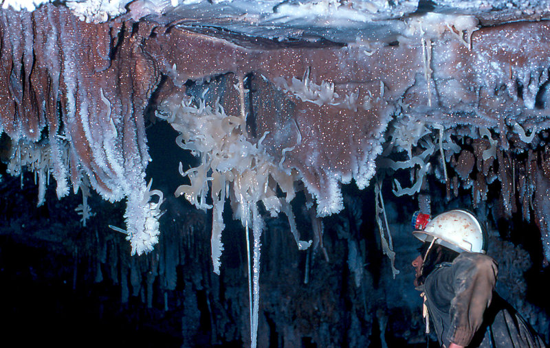 Brian Russell at Aladin's overhang Cango 3 September 1978