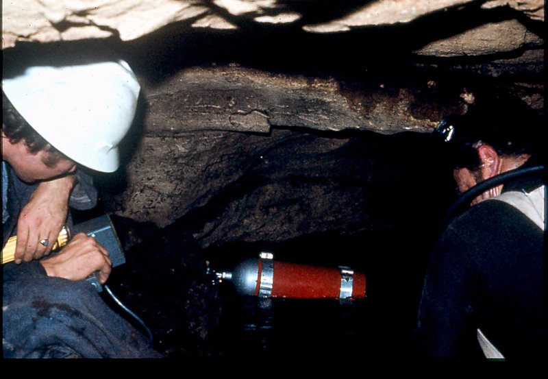 diving in Onmeetbare September 1973