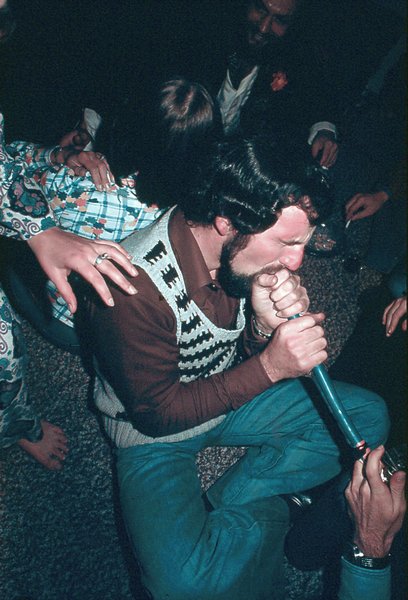 020a Clive Martin suckin Gaga gas