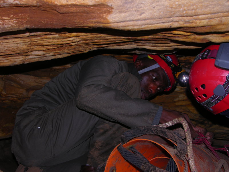 Clovelly Cave rescue practice in progress DSCN5175