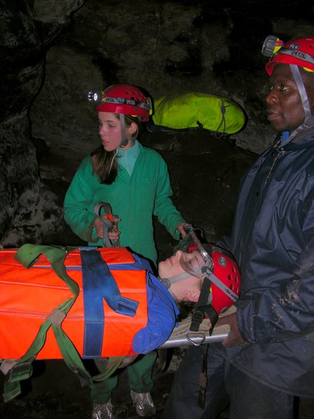 Clovelly Cave rescue practice in progress DSCN5275