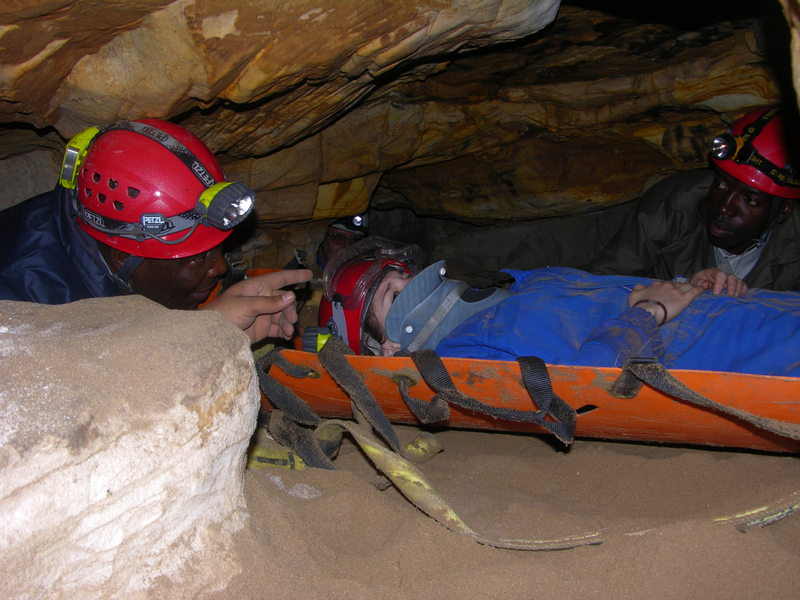 Clovelly Cave waiting for KED 5192